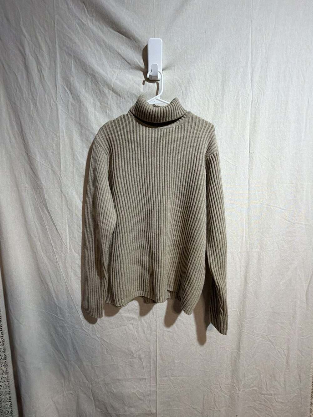 Express Women's Ribbed Turtleneck Sweater, 100% Italian Merino Wool, Size Large,